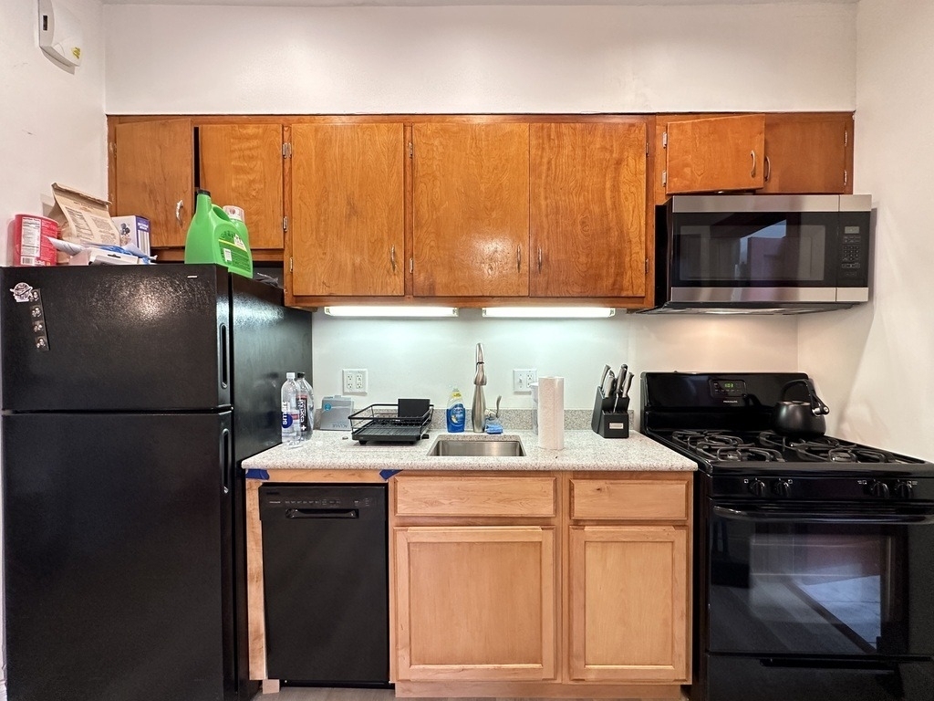 2821 W Shakespeare Avenue - Photo 3