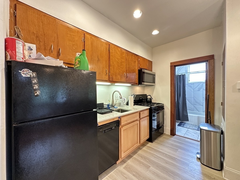 2821 W Shakespeare Avenue - Photo 4