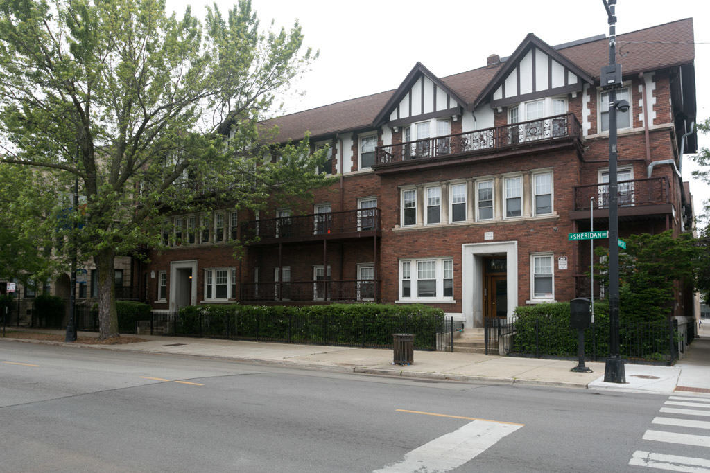 4450 N Sheridan Road - Photo 0