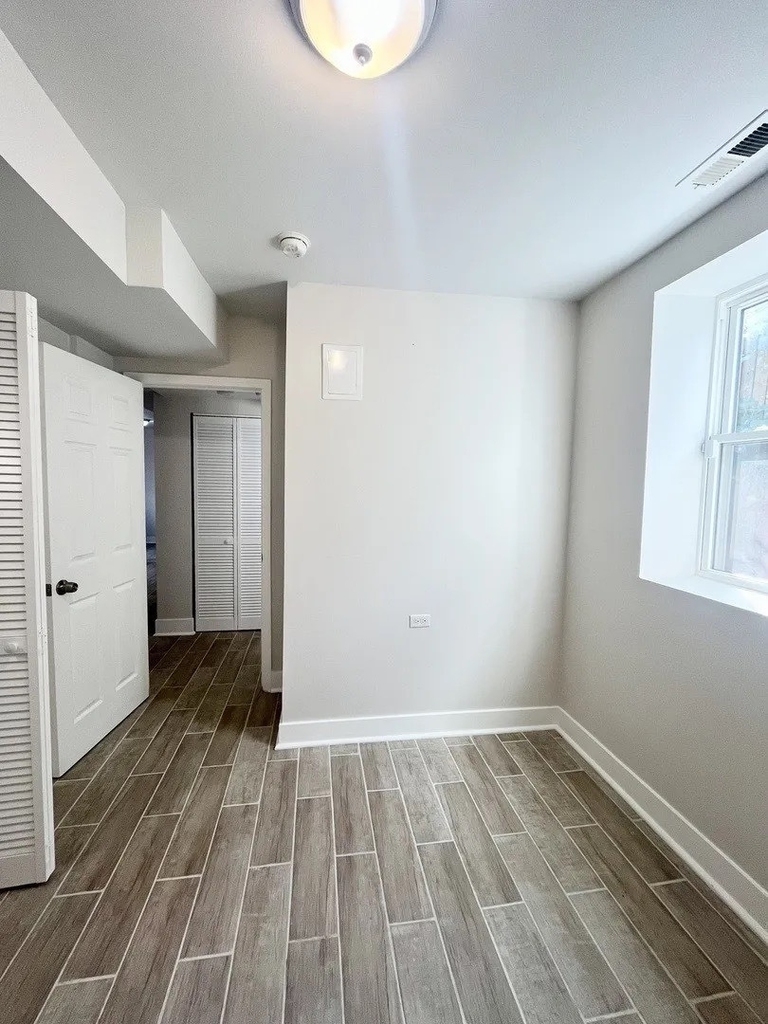 3939 W Iowa Street - Photo 3