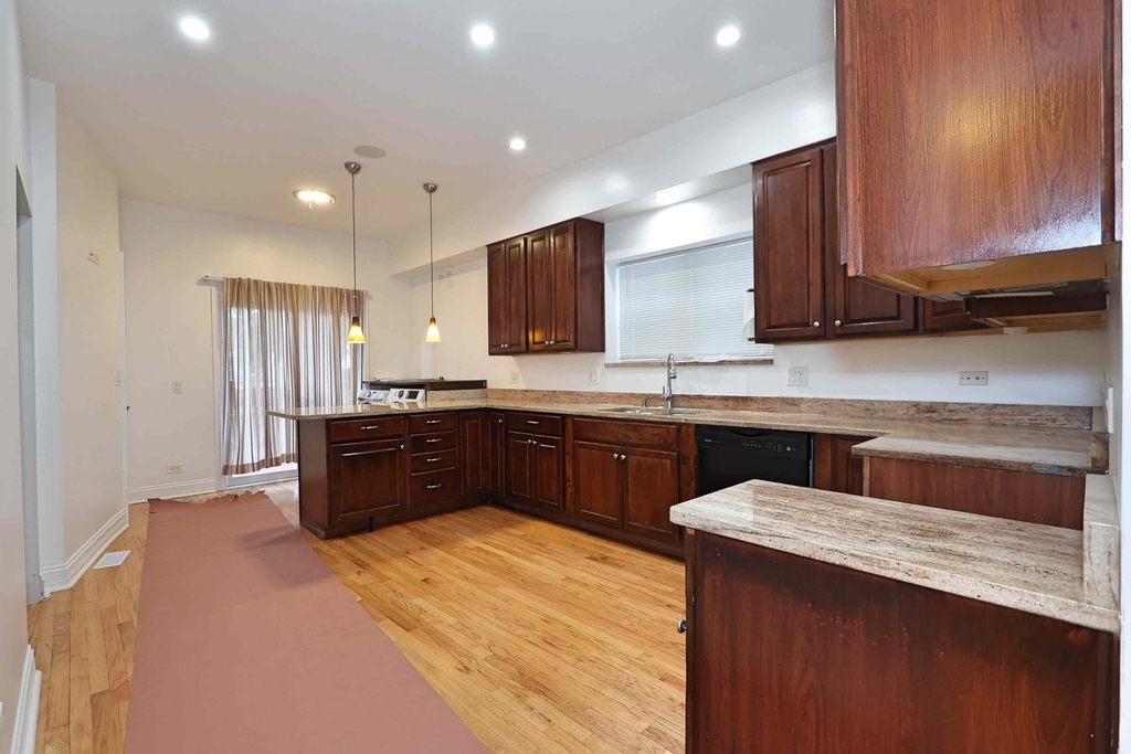 3328 W Cuyler Avenue - Photo 5
