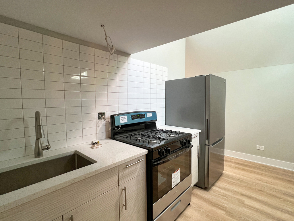2702 S Homan Avenue - Photo 4