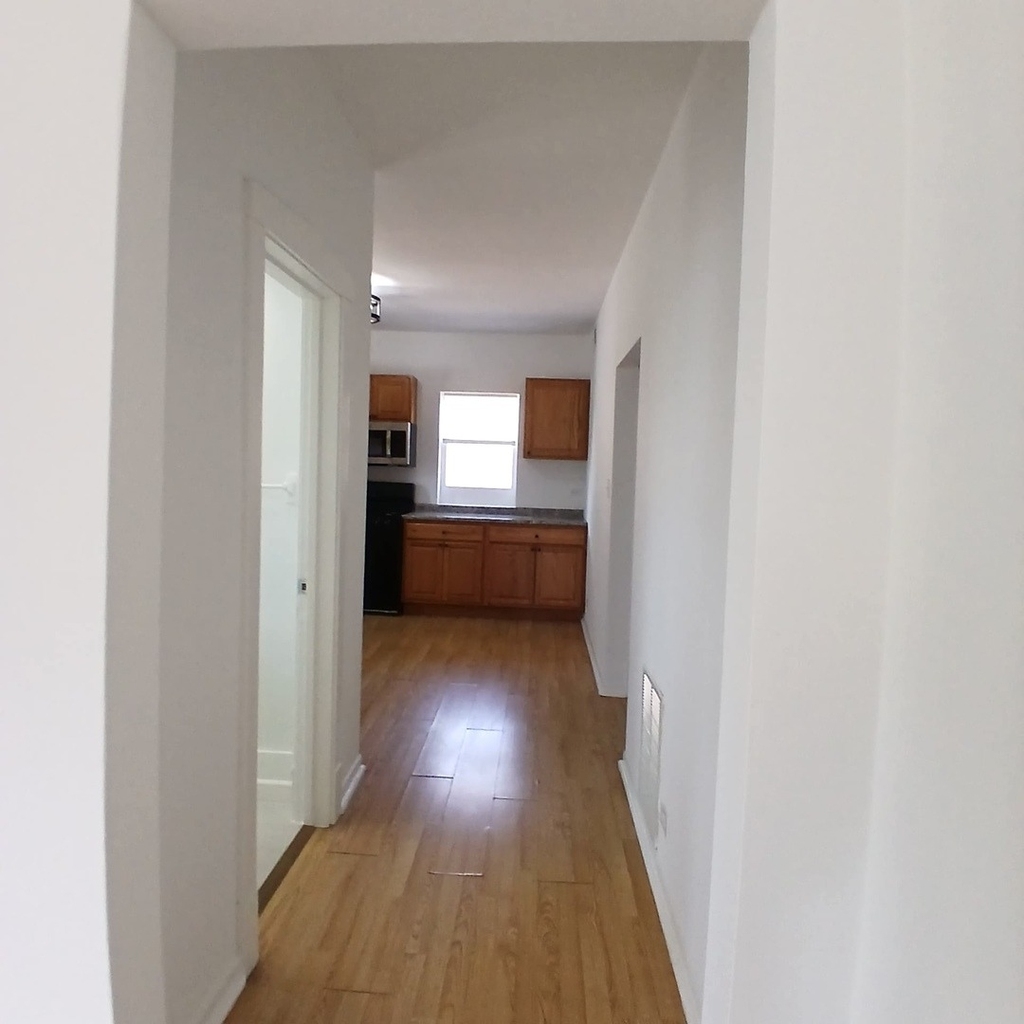 4652 W Palmer Street - Photo 11