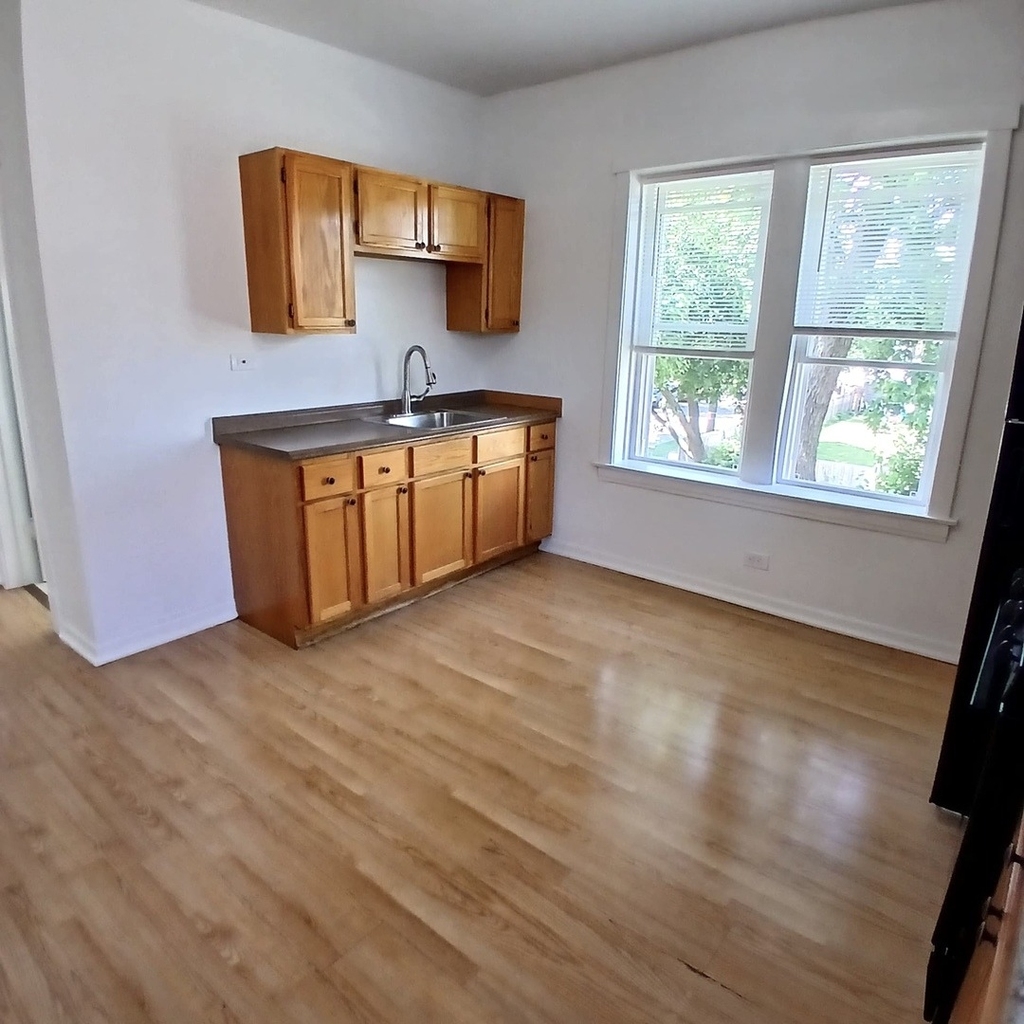 4652 W Palmer Street - Photo 5