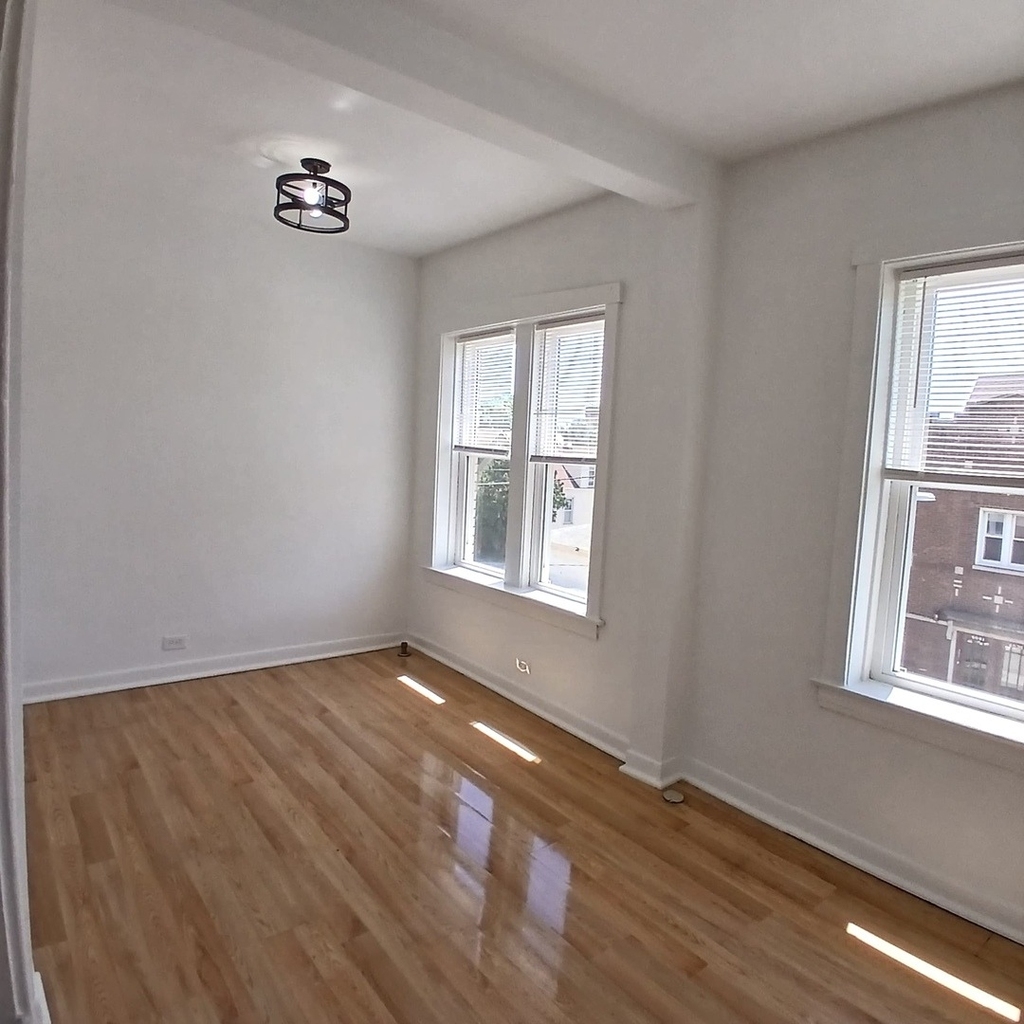 4652 W Palmer Street - Photo 7
