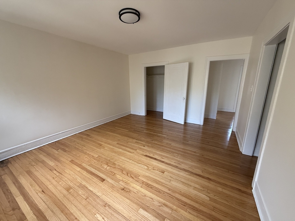 7351 N Damen Avenue - Photo 6