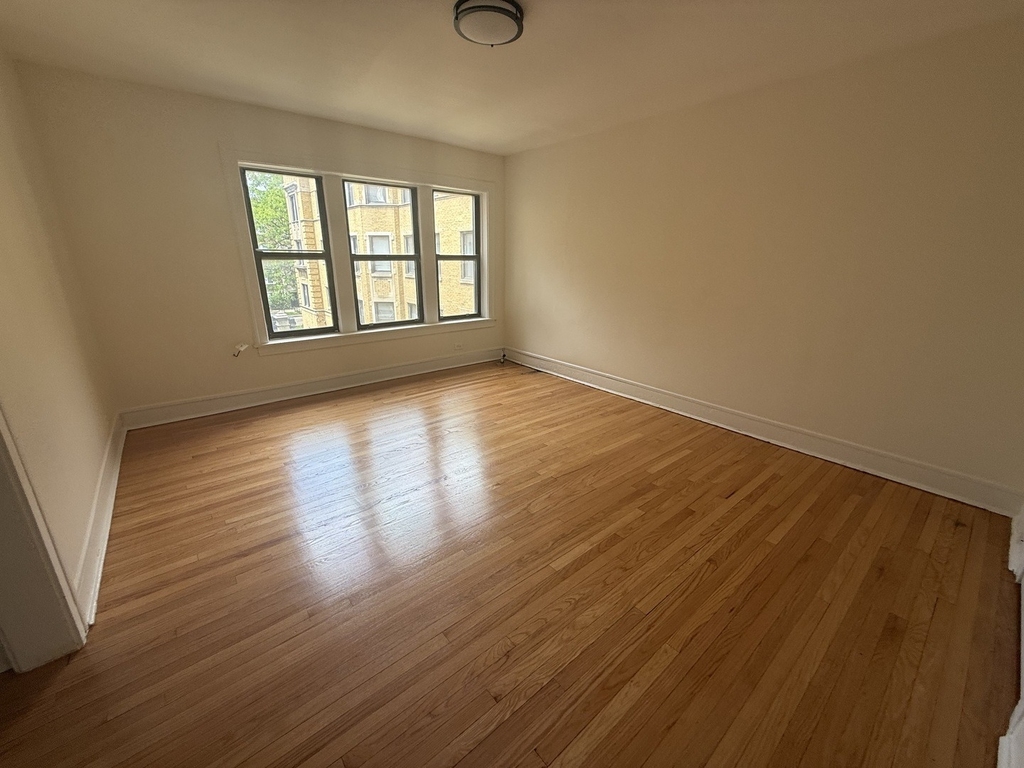 7351 N Damen Avenue - Photo 5