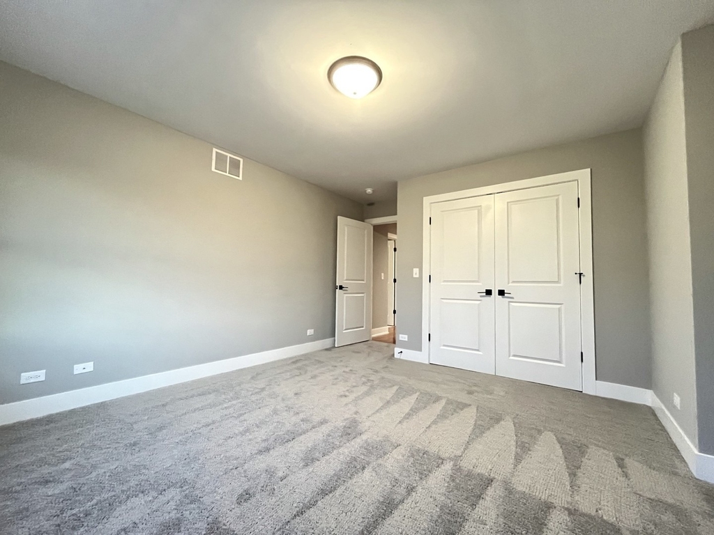 972 Meadow Lane - Photo 17