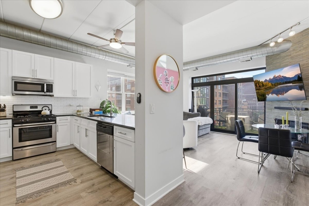 1155 W Madison Street - Photo 3