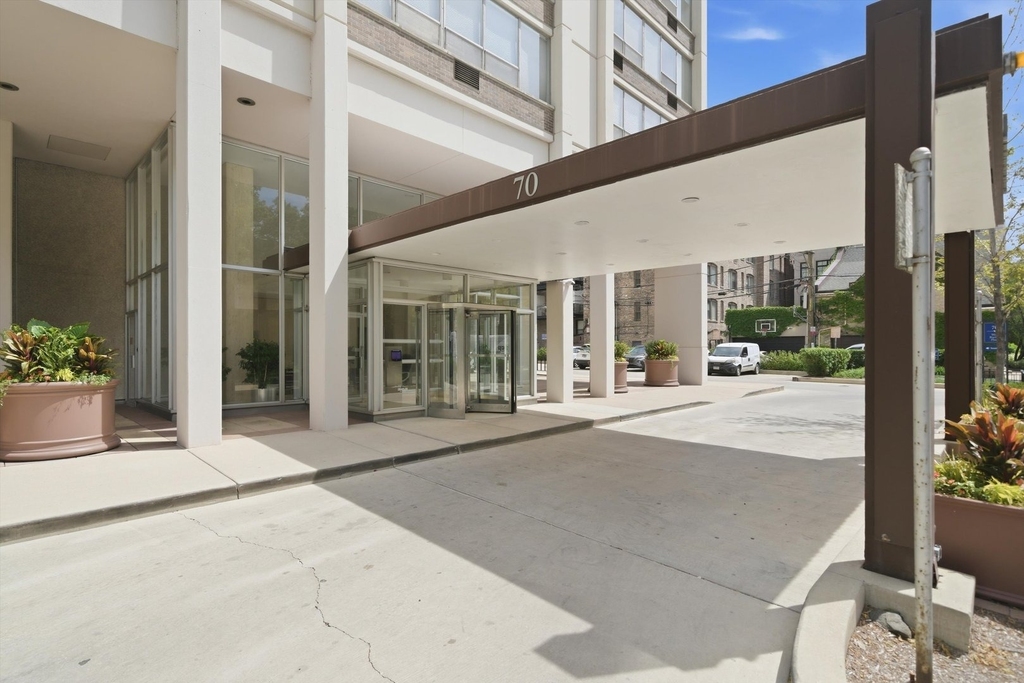 70 W Burton Place - Photo 20