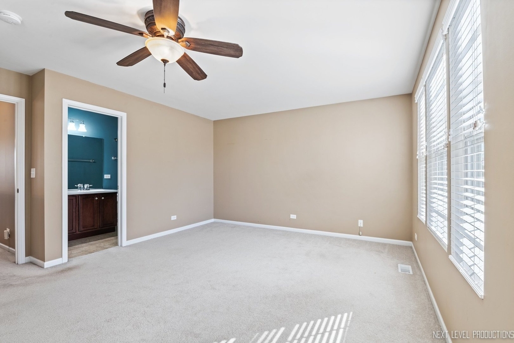 260 Devoe Drive - Photo 14