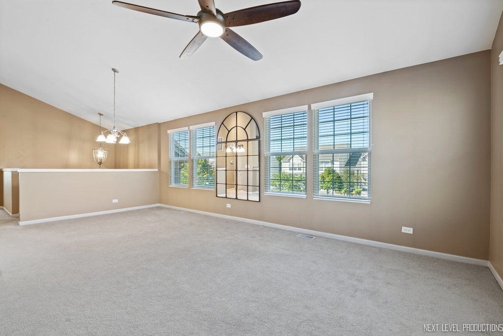 260 Devoe Drive - Photo 10