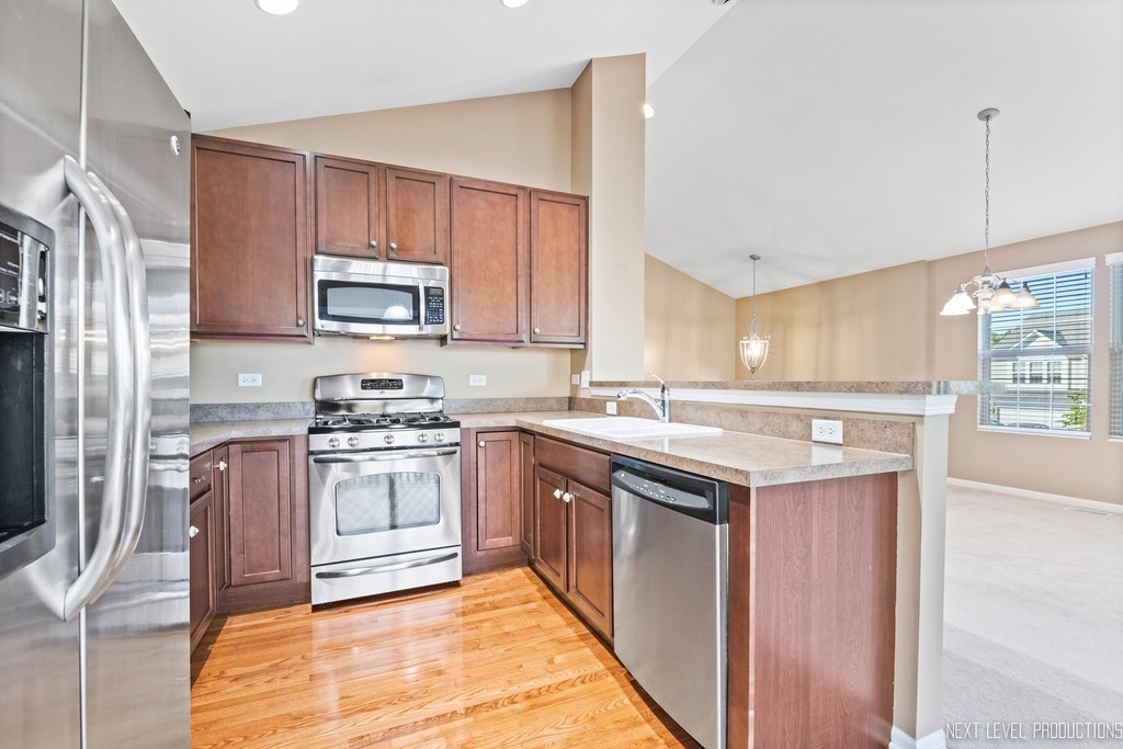 260 Devoe Drive - Photo 4