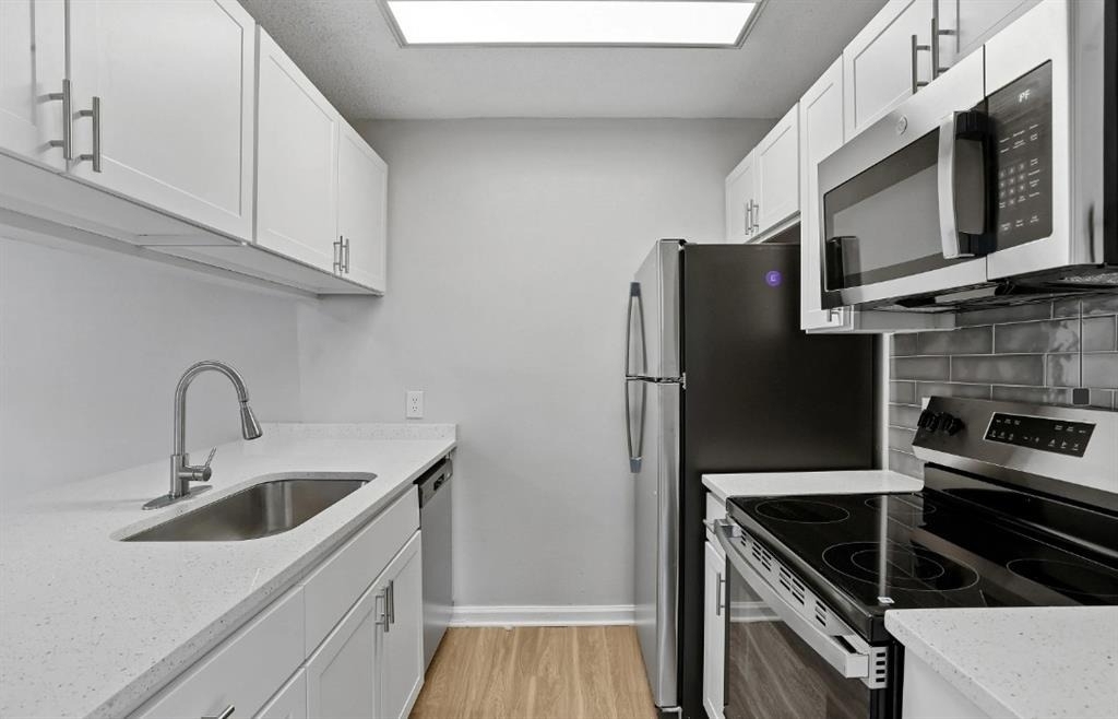1113 Powers Ferry Place - Photo 1