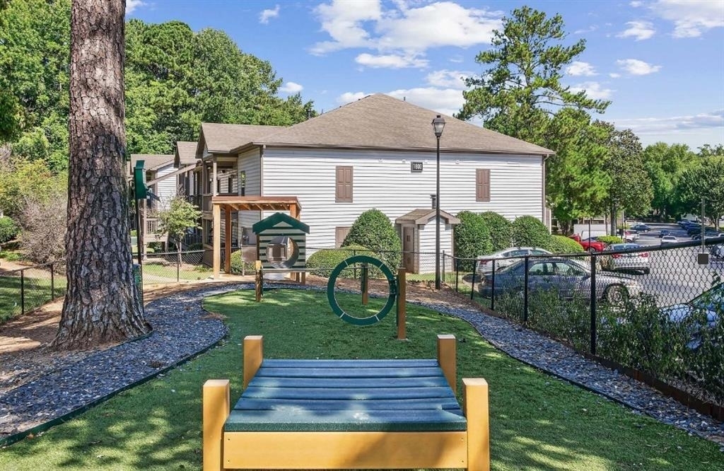 1113 Powers Ferry Place - Photo 40