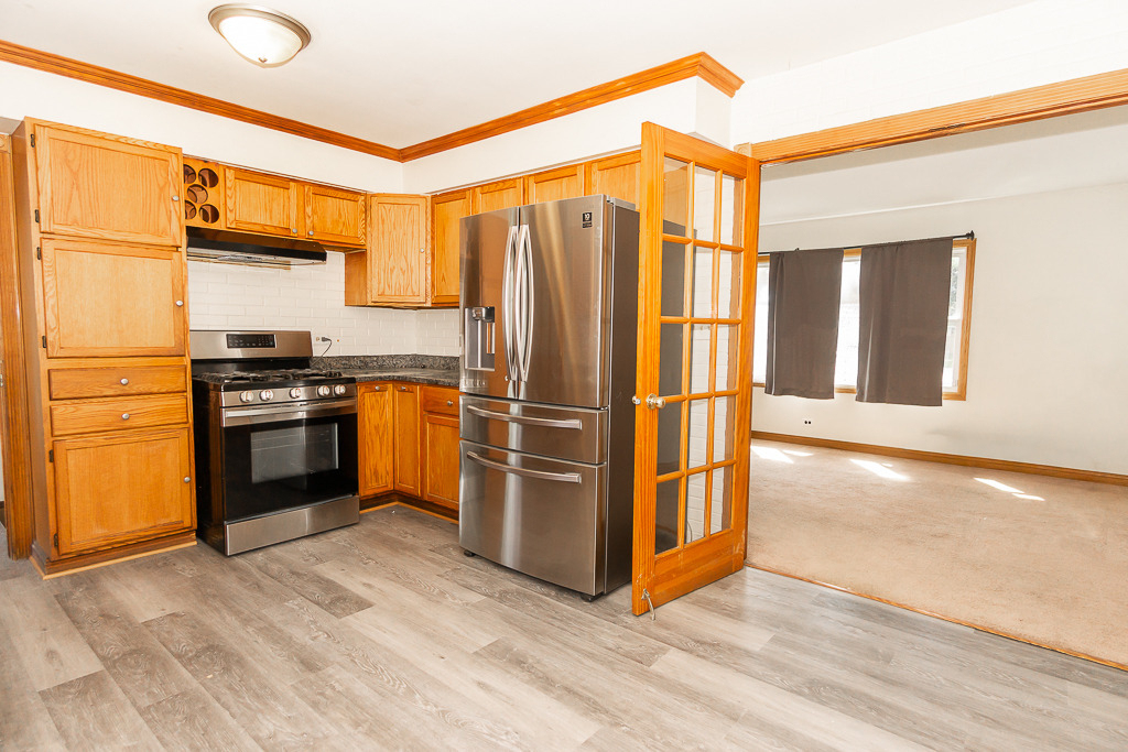 649 S Wisconsin Avenue - Photo 5