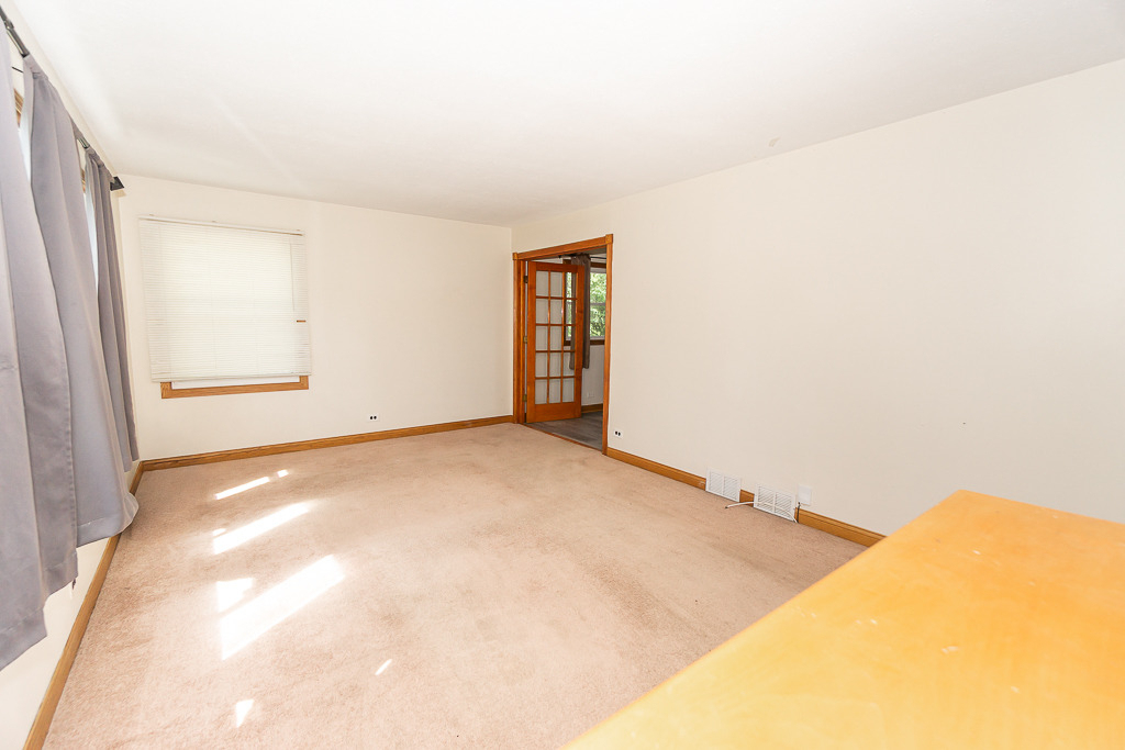 649 S Wisconsin Avenue - Photo 1