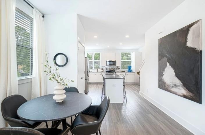 72 Milton Avenue Se - Photo 2