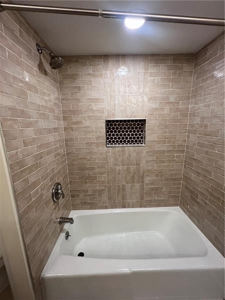 6851 Roswell Road - Photo 16