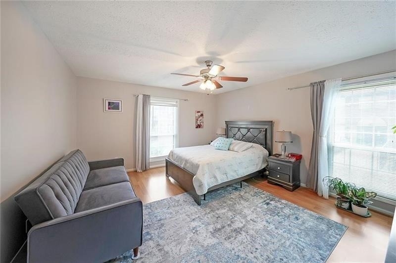 6851 Roswell Road - Photo 19