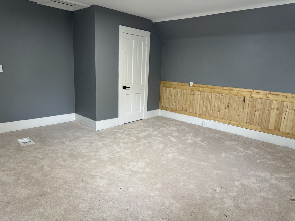 1716 W 7th Street - Photo 6