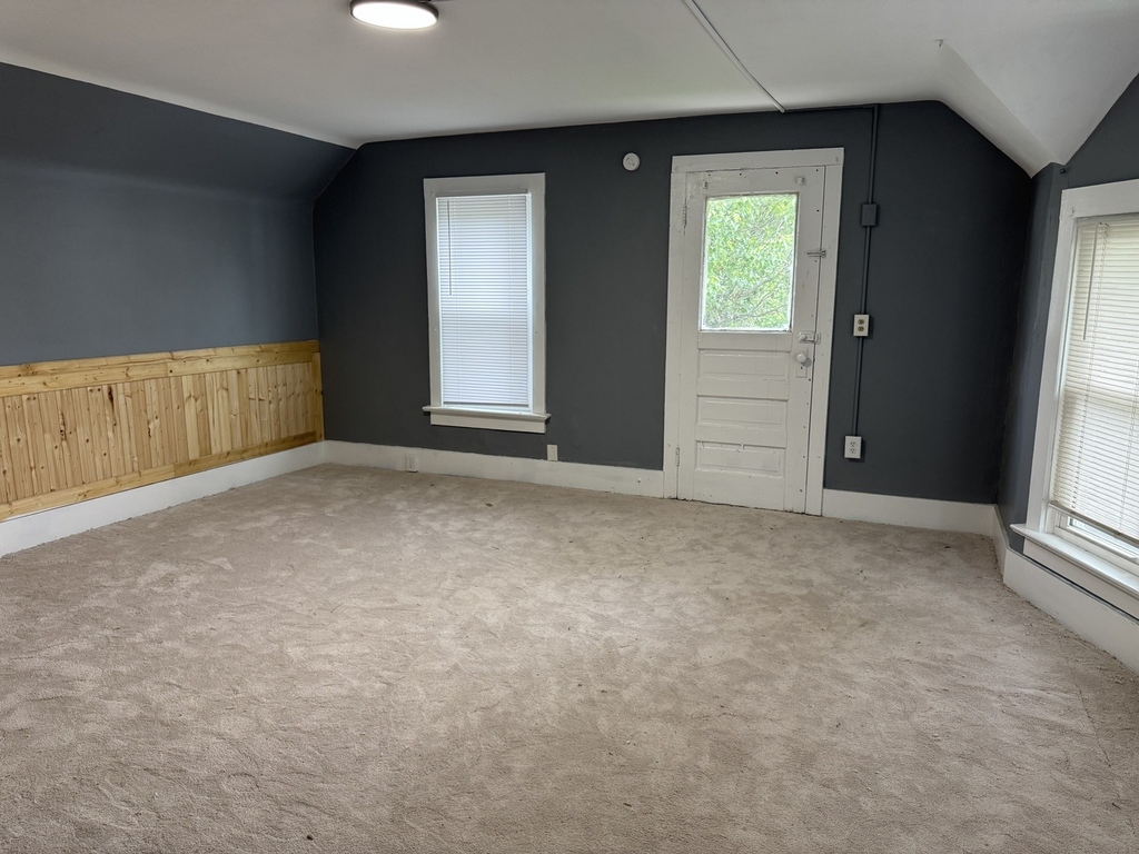 1716 W 7th Street - Photo 5