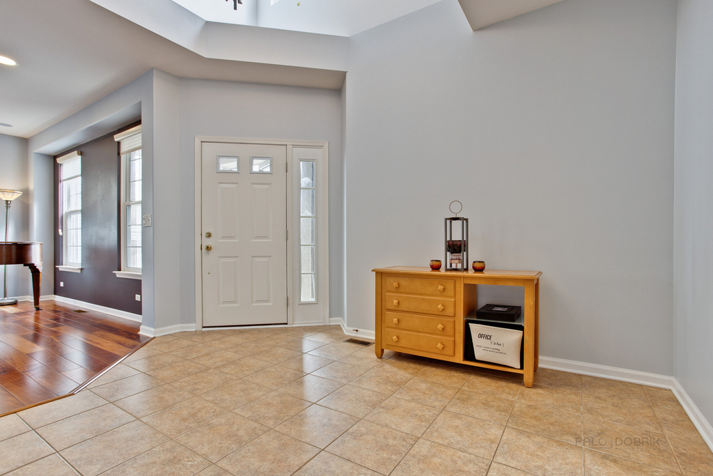620 Geneva Court - Photo 1
