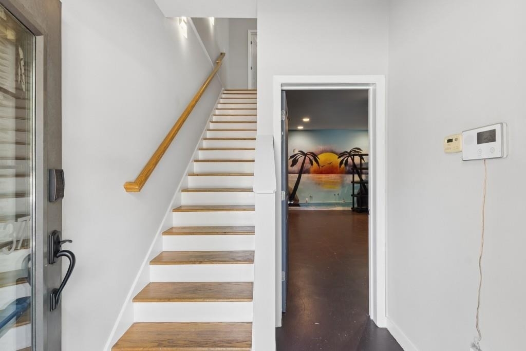 238 Walker Street - Photo 2