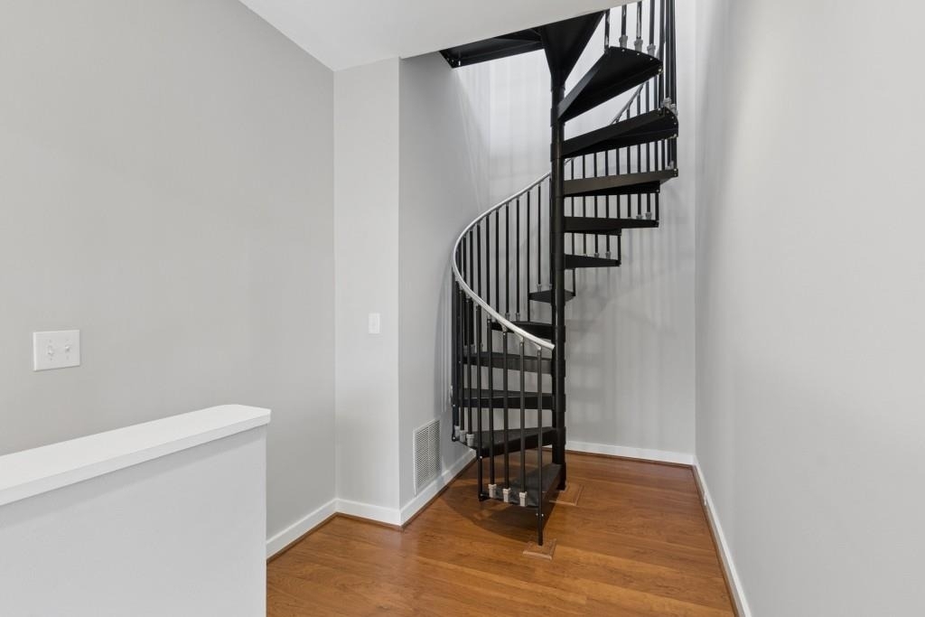 238 Walker Street - Photo 20
