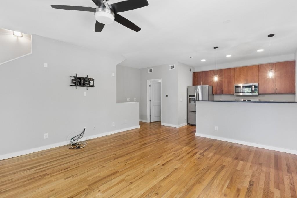 238 Walker Street - Photo 8