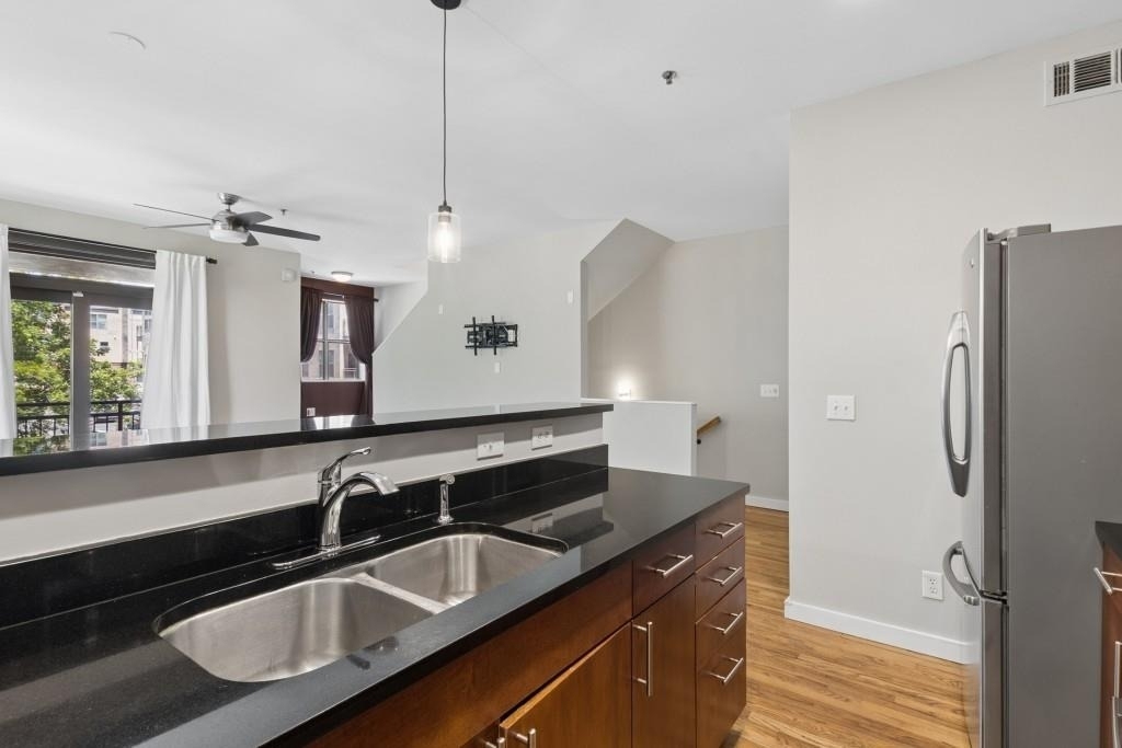 238 Walker Street - Photo 5