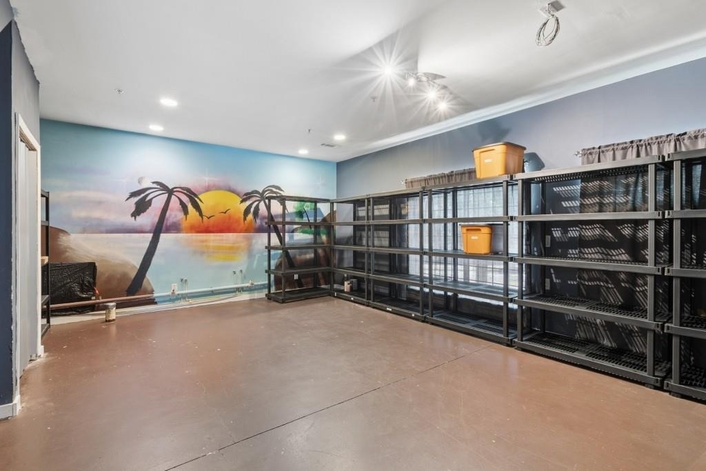 238 Walker Street - Photo 3