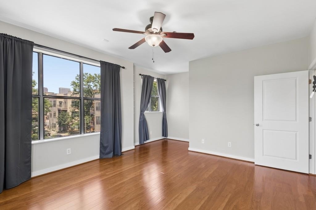 238 Walker Street - Photo 15