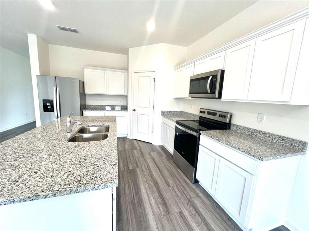 303 Hyde Park - Photo 7