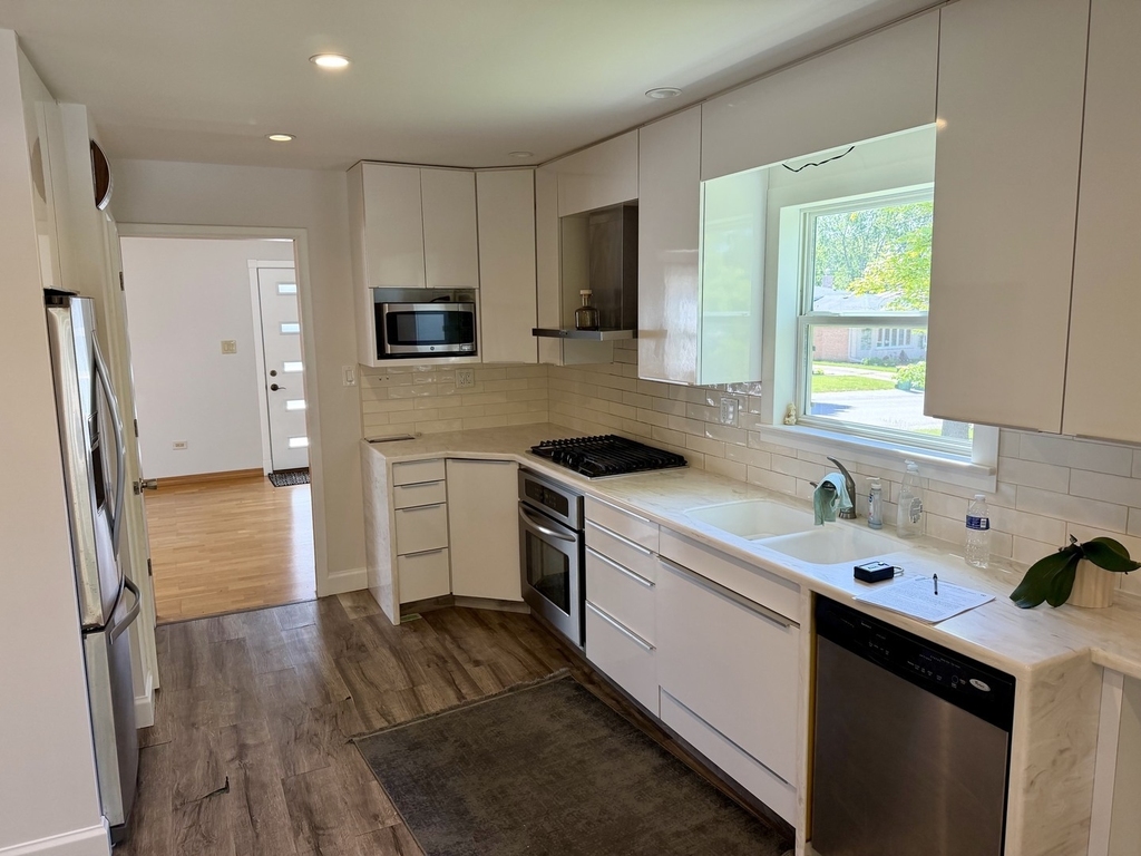 700 Mccarthy Street - Photo 4