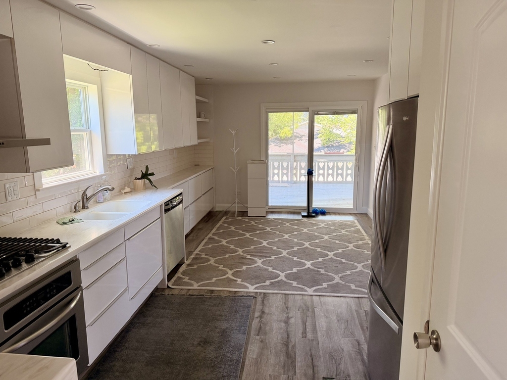 700 Mccarthy Street - Photo 14