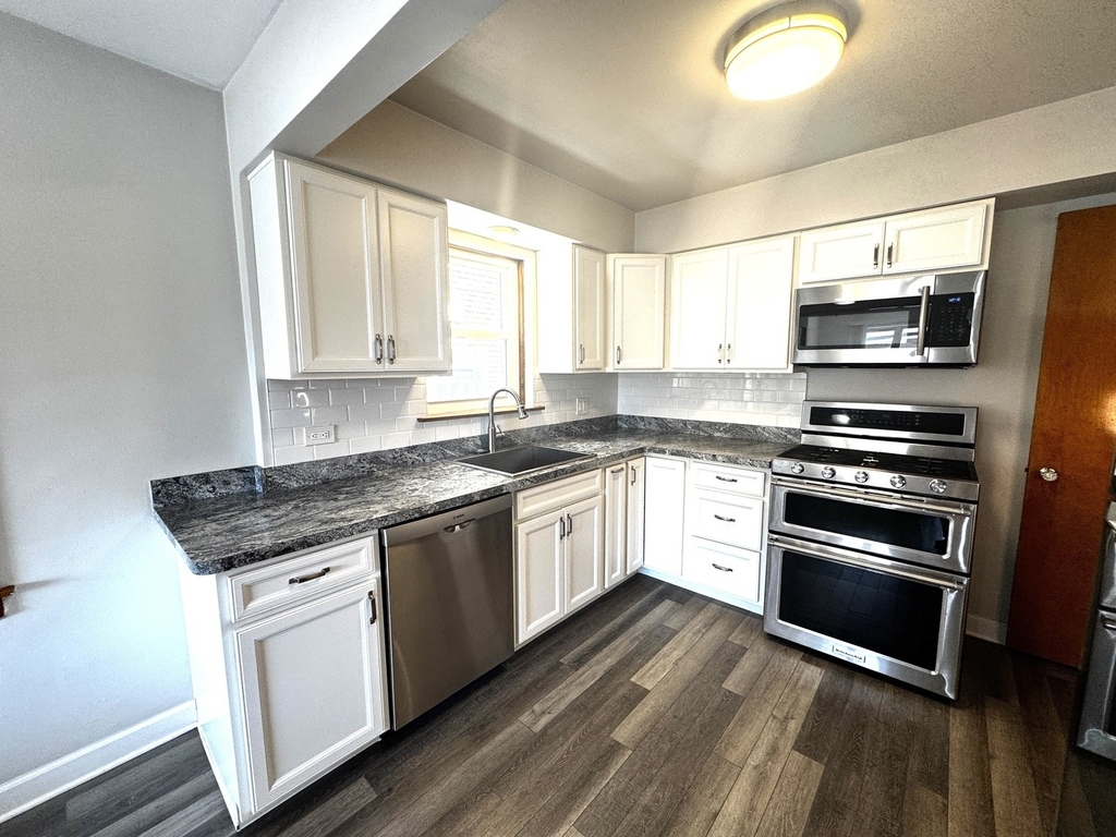 5870 N Elston Avenue - Photo 21