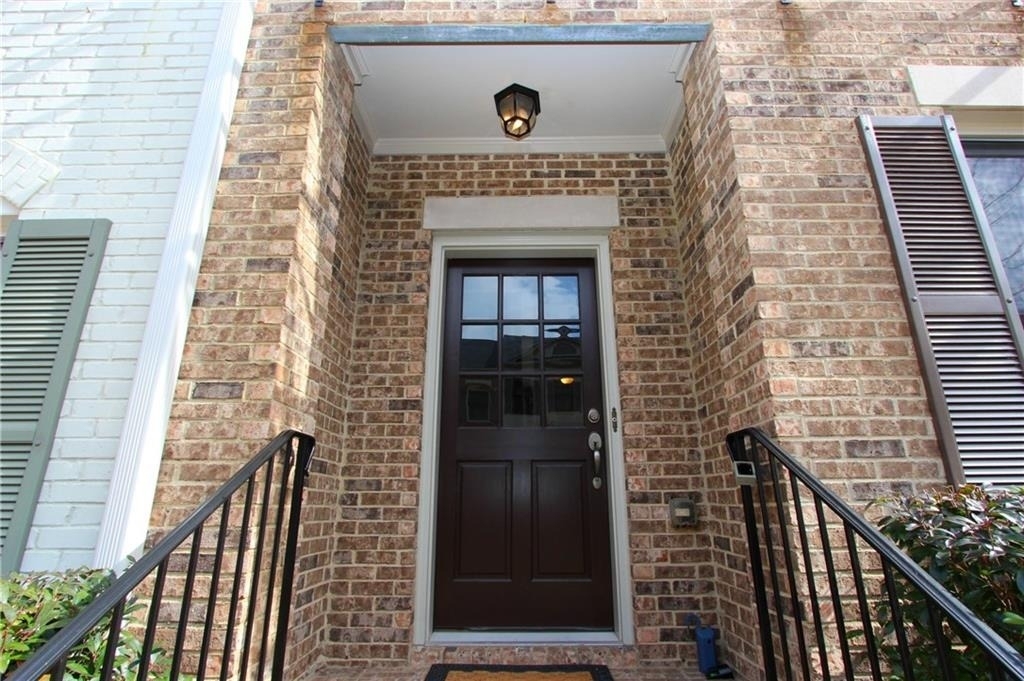 160 W Ridge Way - Photo 1
