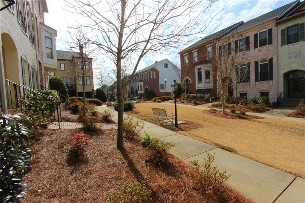 160 W Ridge Way - Photo 2