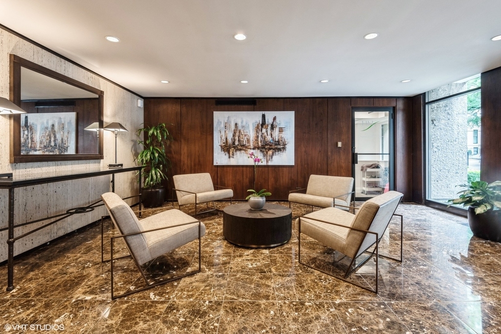 1 E Scott Street - Photo 1