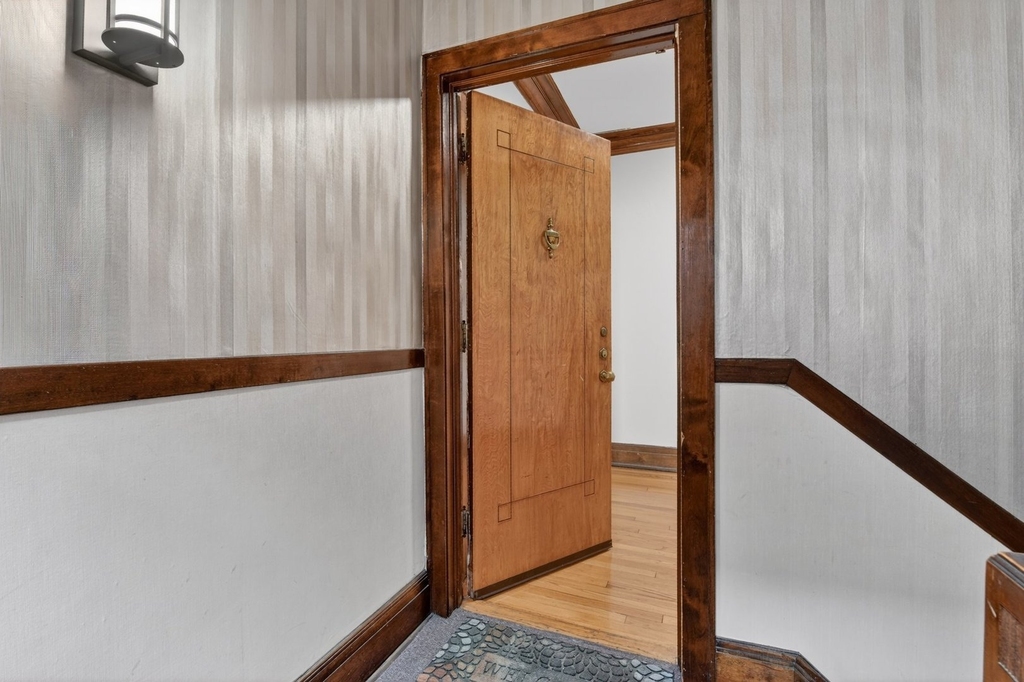6815 S Crandon Avenue - Photo 1