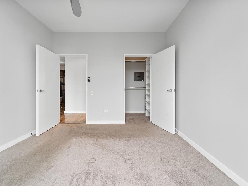 653 N Kingsbury Street - Photo 9