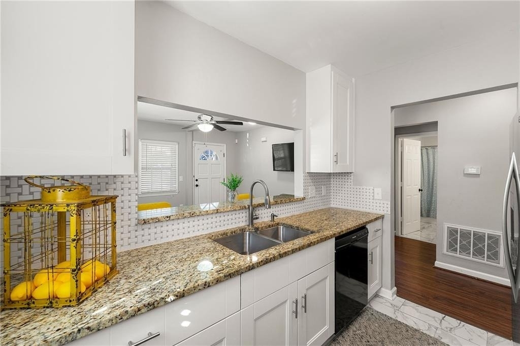 954 Fern Avenue Se - Photo 9