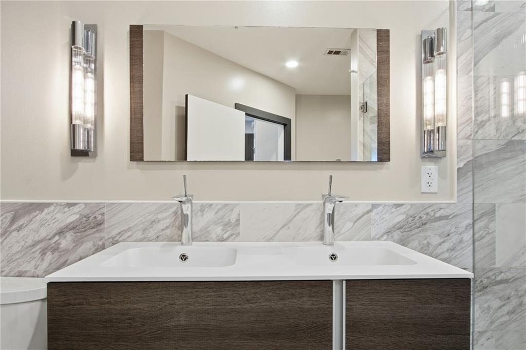 222 12th Street Ne - Photo 25