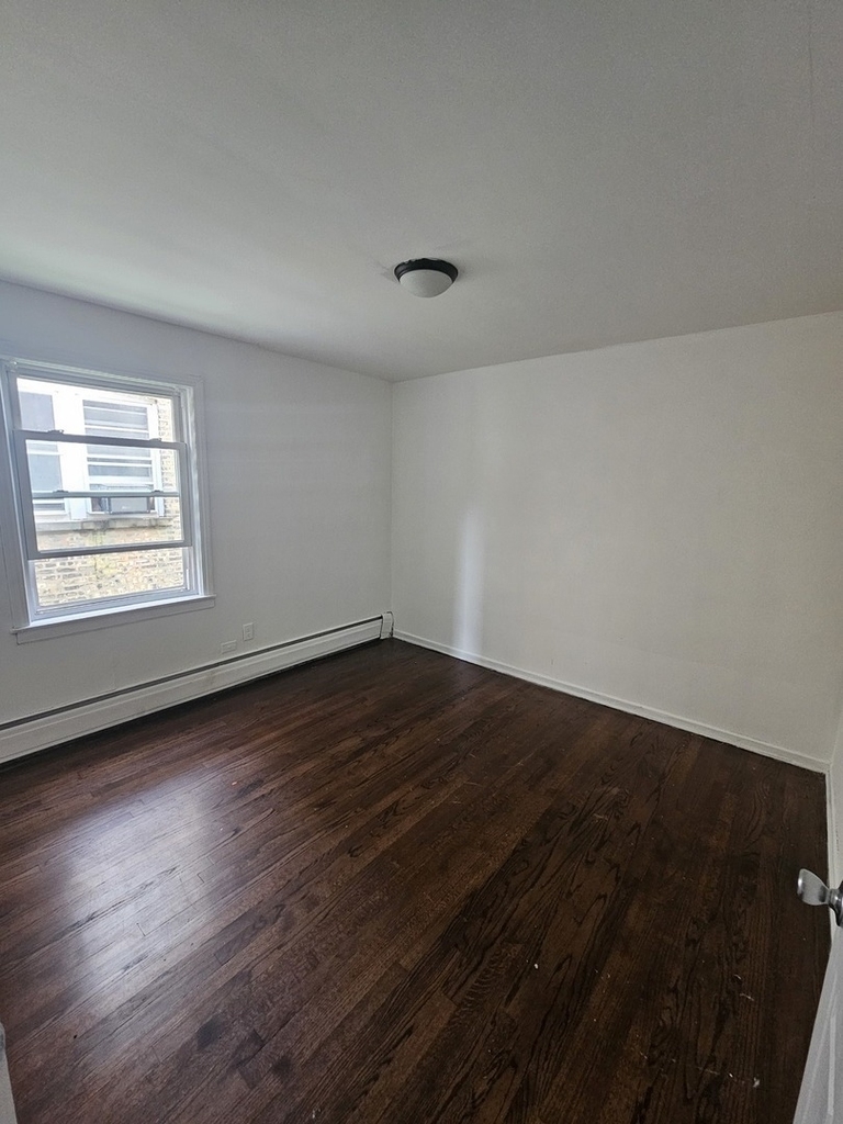 4933 Louise Street - Photo 13