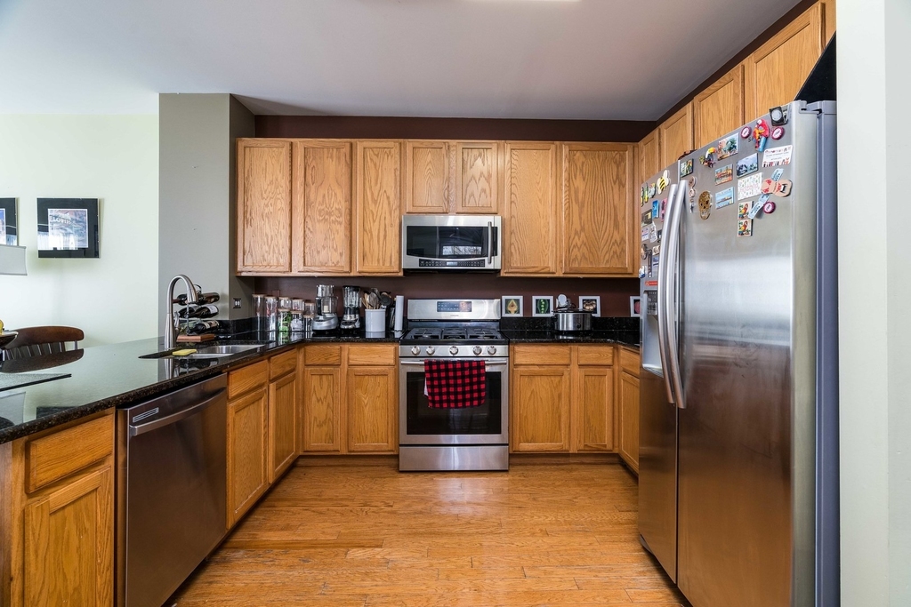 749 Dillon Court - Photo 8