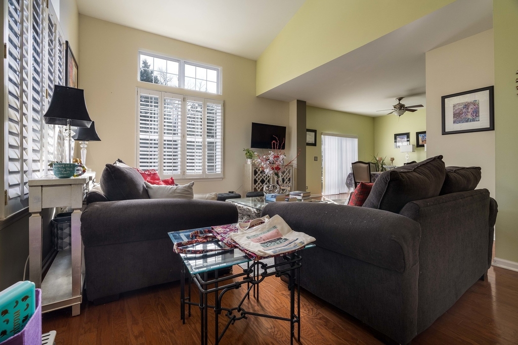 749 Dillon Court - Photo 6