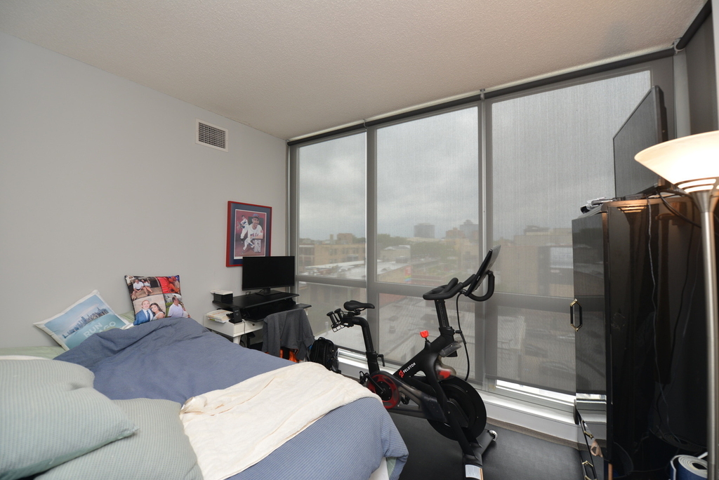 1546 N Orleans Street - Photo 9