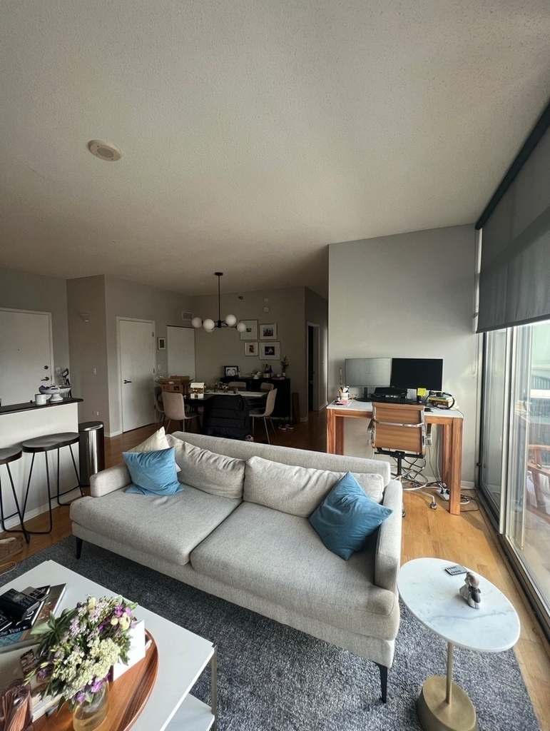 1546 N Orleans Street - Photo 11