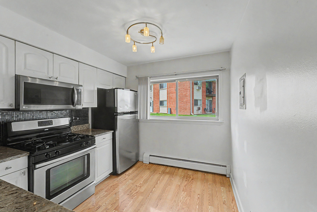 1557 Jill Court - Photo 7